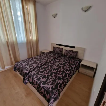 Lägenhet Prima 1 Slăntjev Brjag